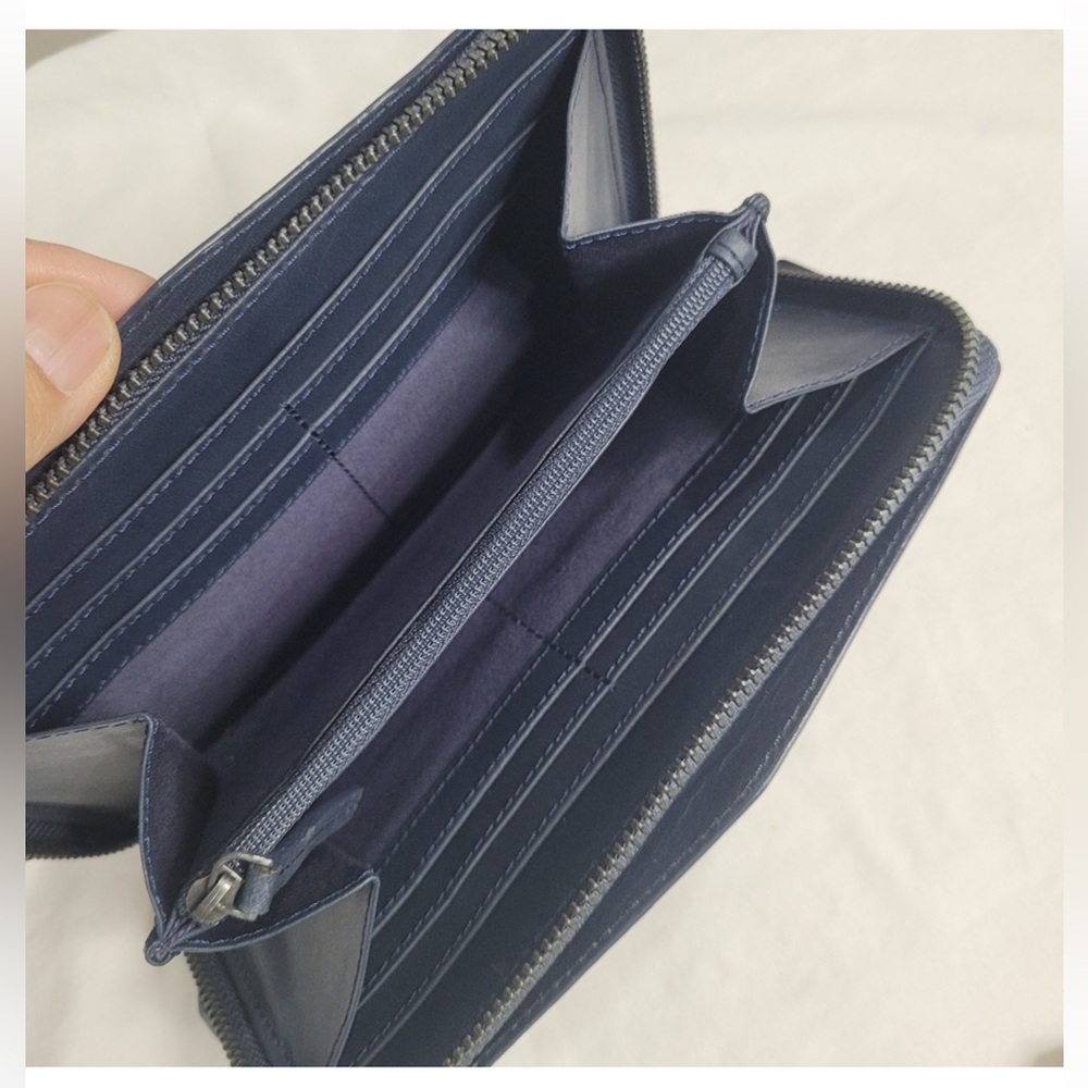 Elk the Label Leather Navy Blue Zip Around Clutch Wallet - Picture 2 of 3